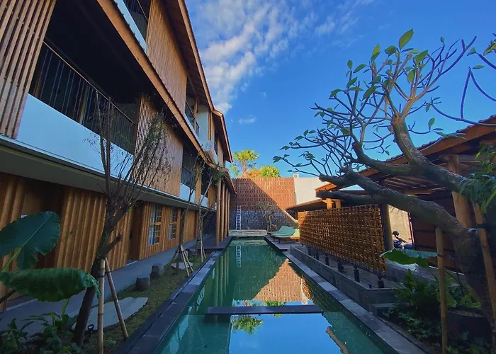 Tekuni 2 3* Legian